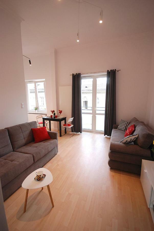 Nowy Apartament Wilcza Warsaw Exterior photo