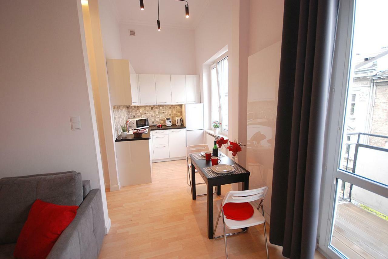 Nowy Apartament Wilcza Warsaw Exterior photo