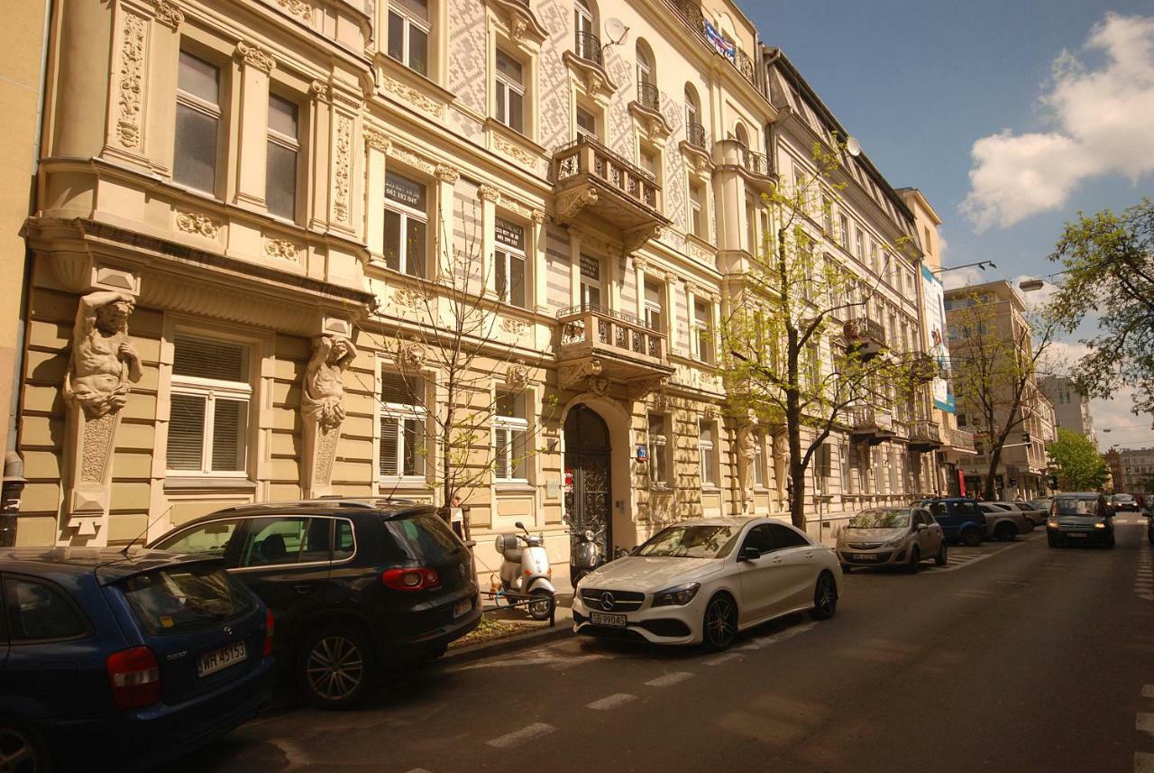 Nowy Apartament Wilcza Warsaw Exterior photo