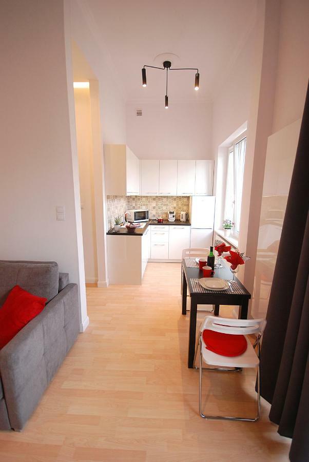 Nowy Apartament Wilcza Warsaw Exterior photo